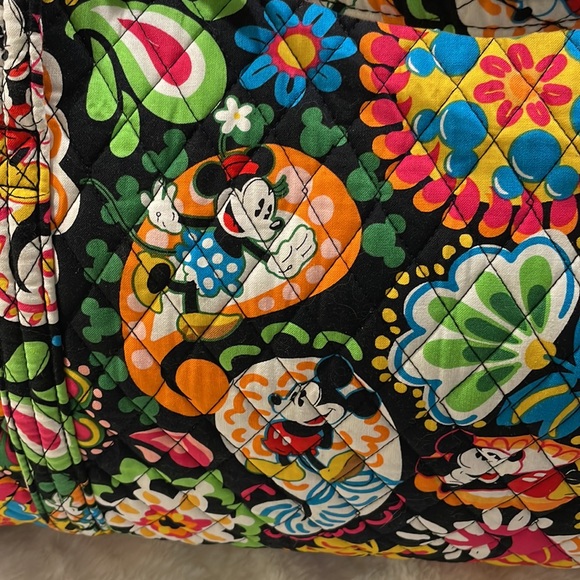 Disney Vera Bradley Large Duffle in “Midnight With Mickey”. NWT - Picture 2 of 5